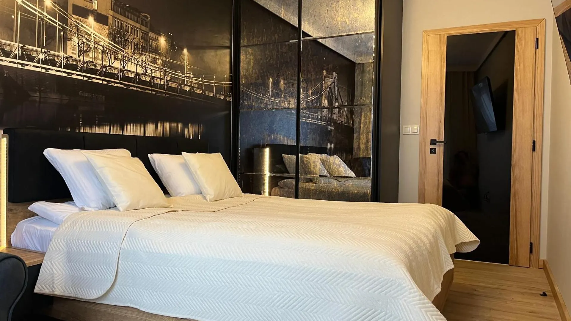 Jesionowe Apartamenty Nad Odra, Stare Miasto, Sauna W Jednym, Klimatyzacja , Garaz Podziemny 0 Zl, Odra River , Old Town, New Building, Air Conditioning, Sauna-One, Underground Garage Free Breslau Apartment