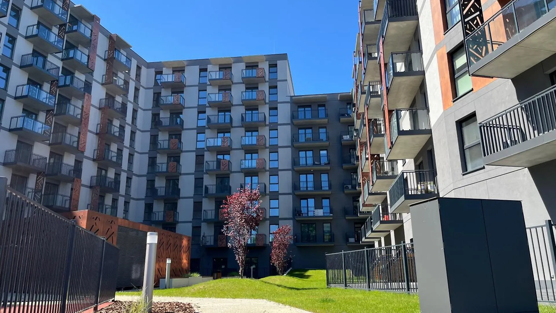Jesionowe Apartamenty Nad Odra, Stare Miasto, Sauna W Jednym, Klimatyzacja , Garaz Podziemny 0 Zl, Odra River , Old Town, New Building, Air Conditioning, Sauna-One, Underground Garage Free Breslau 0*,  Polen