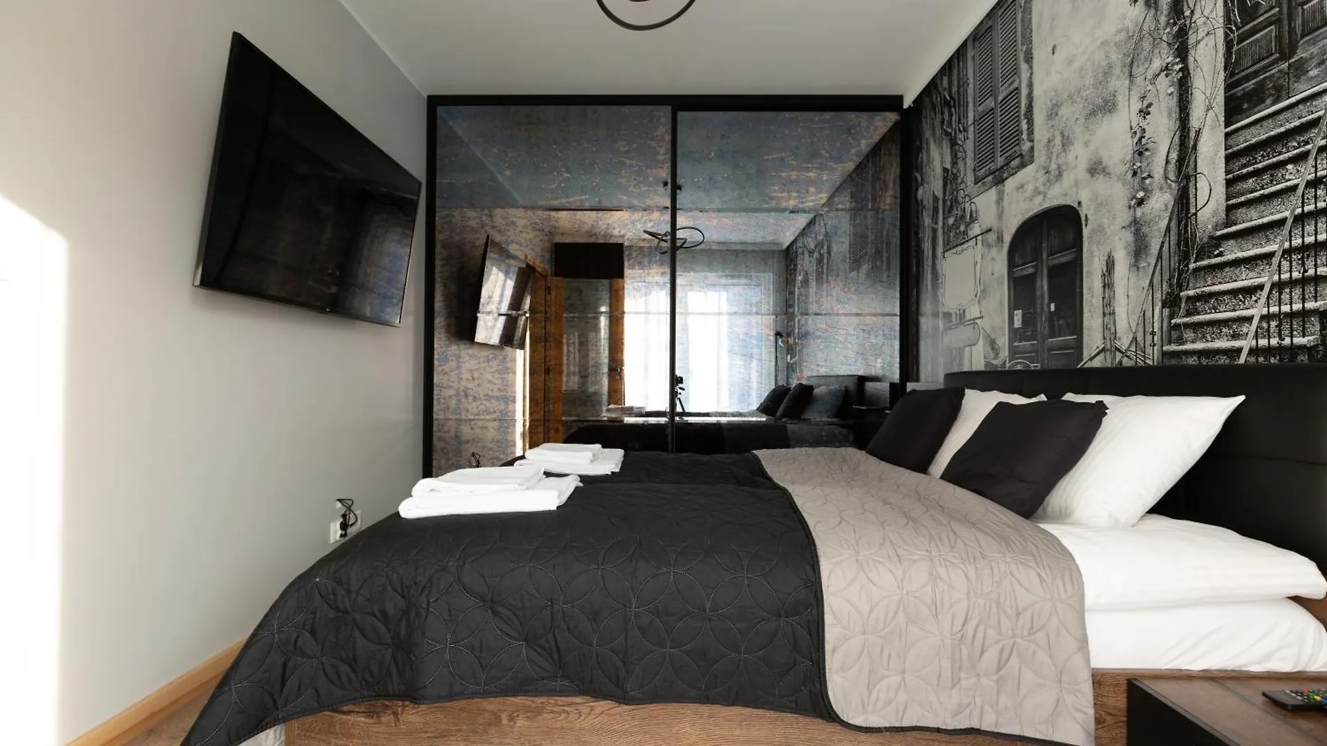 Jesionowe Apartamenty Nad Odra, Stare Miasto, Sauna W Jednym, Klimatyzacja , Garaz Podziemny 0 Zl, Odra River , Old Town, New Building, Air Conditioning, Sauna-One, Underground Garage Free Breslau