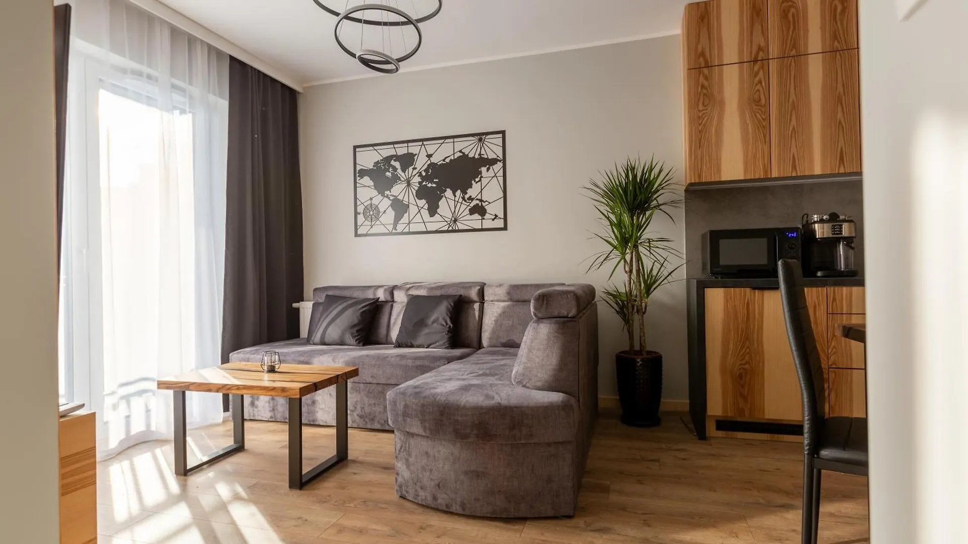 Apartment Jesionowe Apartamenty Nad Odra, Stare Miasto, Sauna W Jednym, Klimatyzacja , Garaz Podziemny 0 Zl, Odra River , Old Town, New Building, Air Conditioning, Sauna-One, Underground Garage Free Breslau